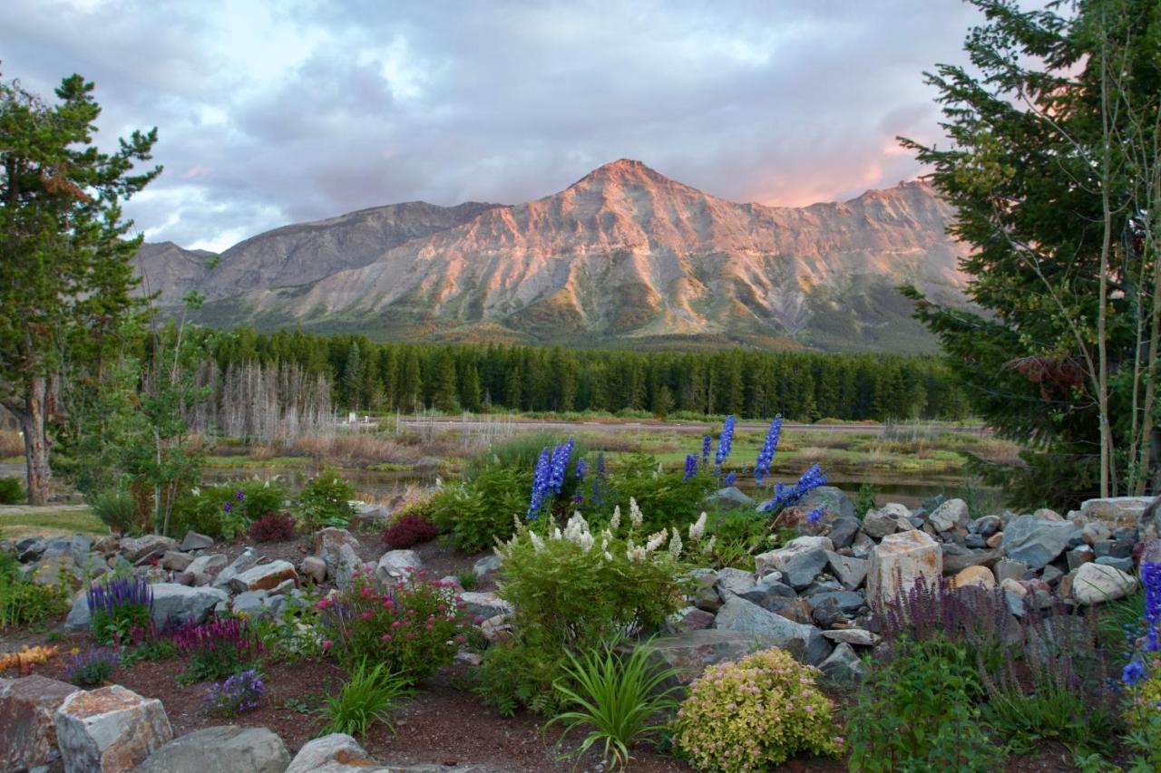 Summit Mountain Lodge And Steakhouse East Glacier Park Village المظهر الخارجي الصورة