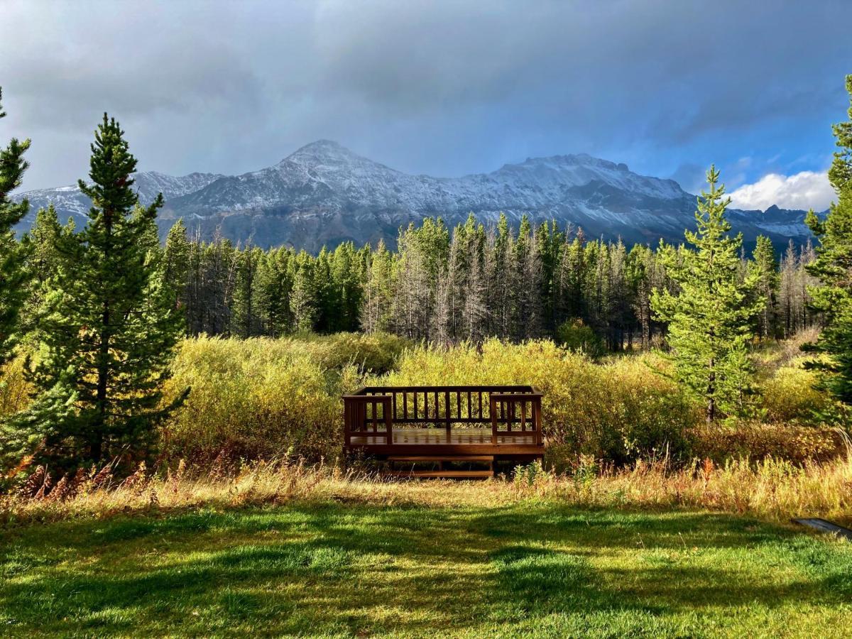 Summit Mountain Lodge And Steakhouse East Glacier Park Village المظهر الخارجي الصورة